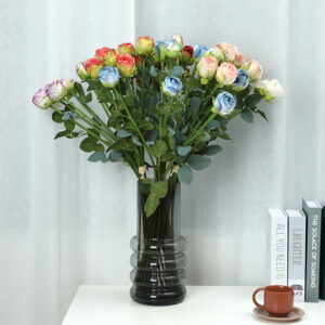 Bundle of Long-Stemmed, Singed-Edge Miniature Roses