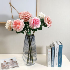 Large-Stem, Real-Touch, Moisturizing Austin Rose